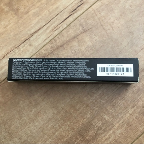 Younique Moodstruck Lip Exfoliator 3g - Picture 4 of 5